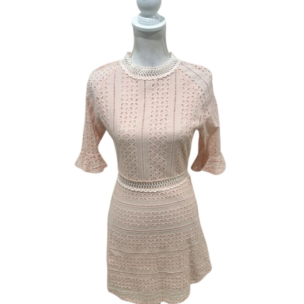 Simplee Apparel Blush peach Lace Eyelet Mini Dress fit & flare lined size medium - Picture 3 of 11